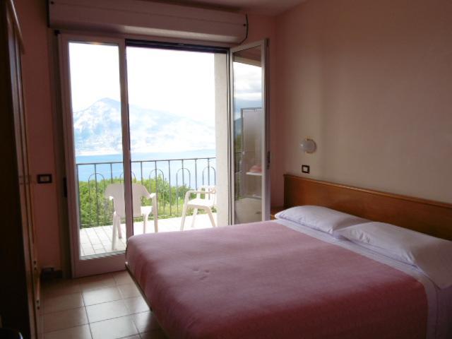 Hotel Miralago San Zeno di Montagna Eksteriør billede
