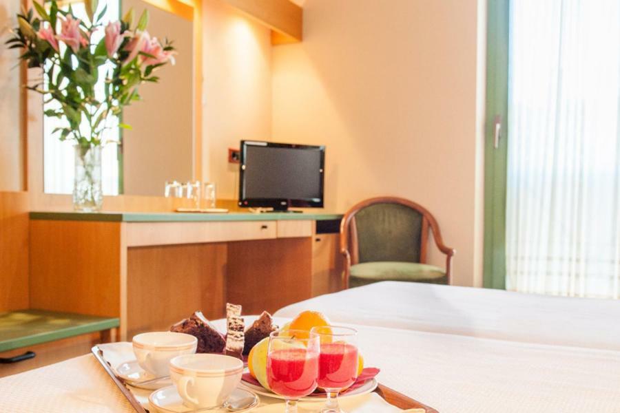 Hotel Miralago San Zeno di Montagna Eksteriør billede