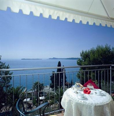 Hotel Miralago San Zeno di Montagna Eksteriør billede